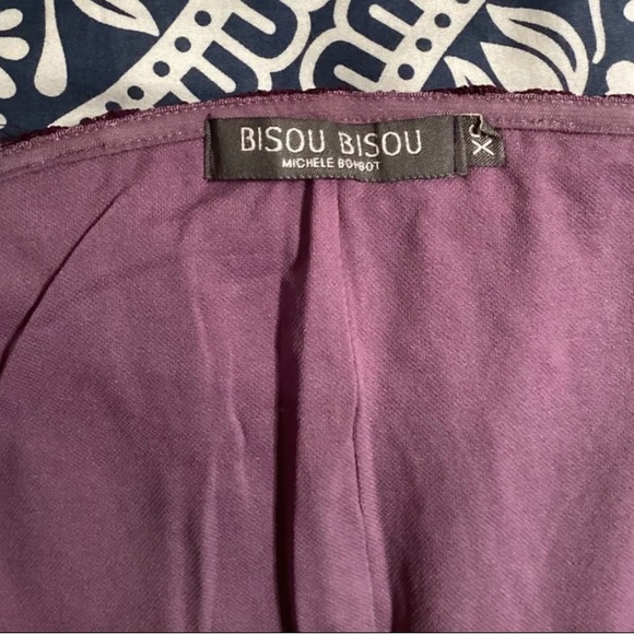 Long dress never worn. - Picture 2 of 5